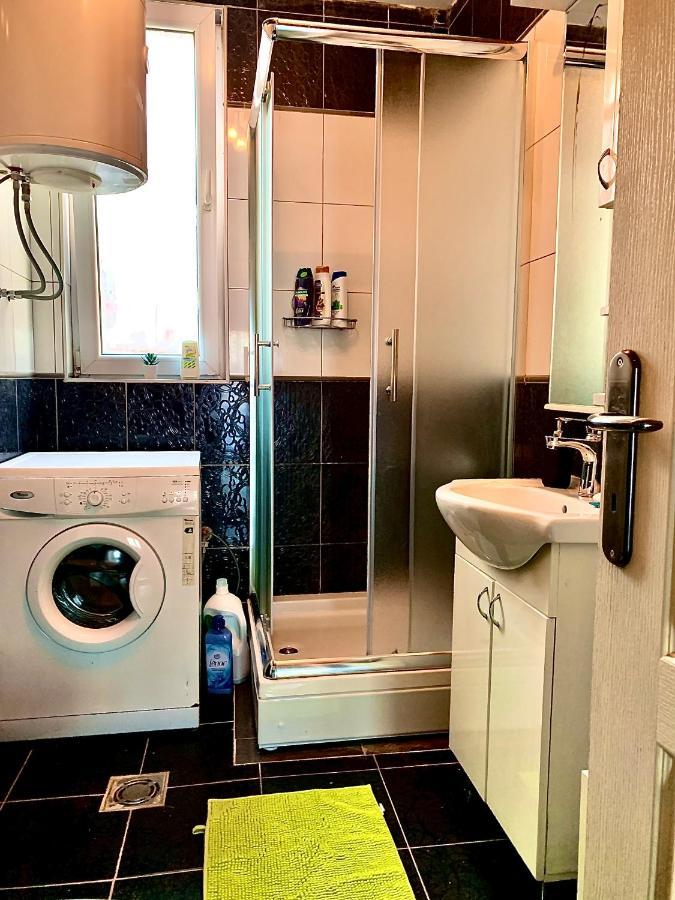 Apartman Danube โนวีซาด ภายนอก รูปภาพ