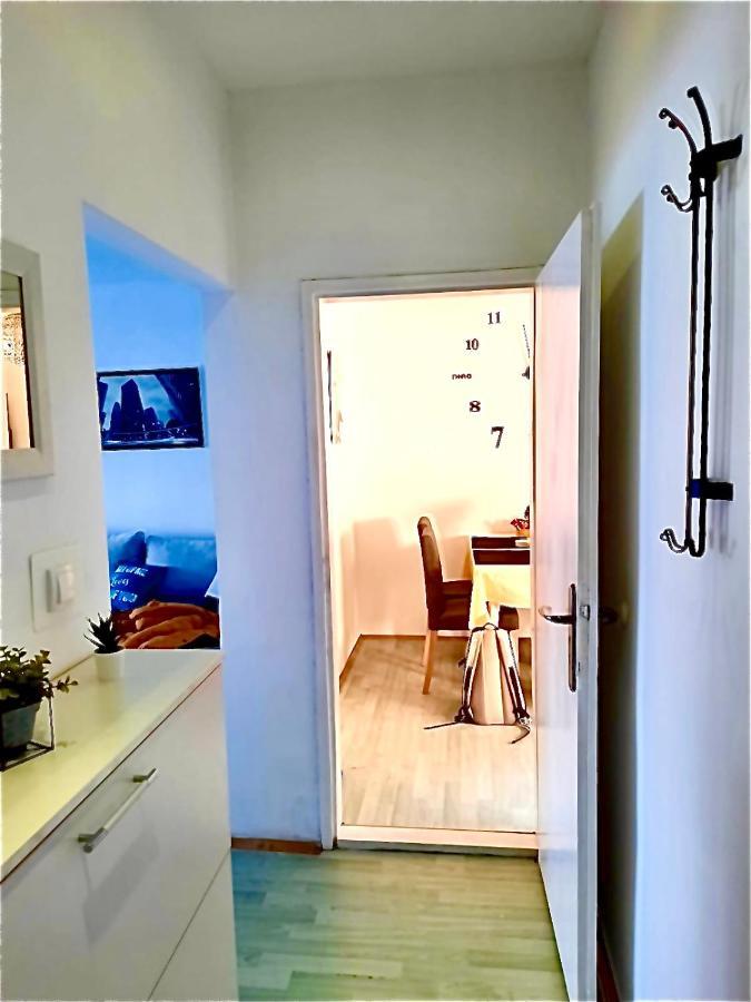 Apartman Danube โนวีซาด ภายนอก รูปภาพ