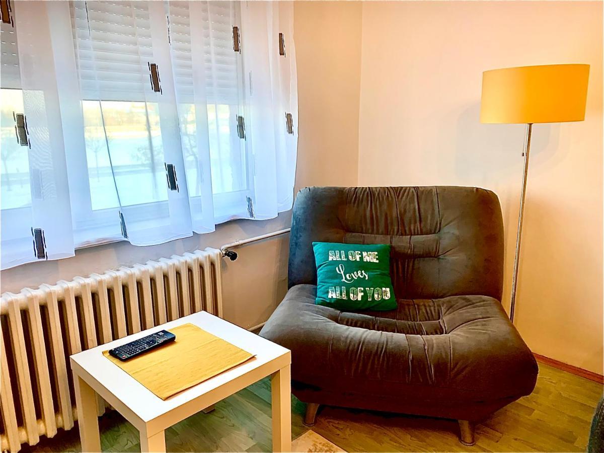 Apartman Danube โนวีซาด ภายนอก รูปภาพ